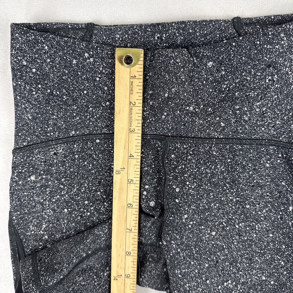 Lululemon Shorts Womens 4 Train Times 6" Luminesce Splatter White Black Gray - Picture 5 of 9